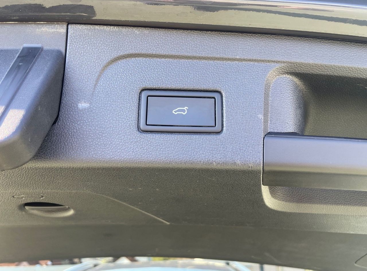 Zunanja slika - VW Touran - 2.0 TDI Family Final Edition LED.NAVI.2XPDC.KAMERA - 10