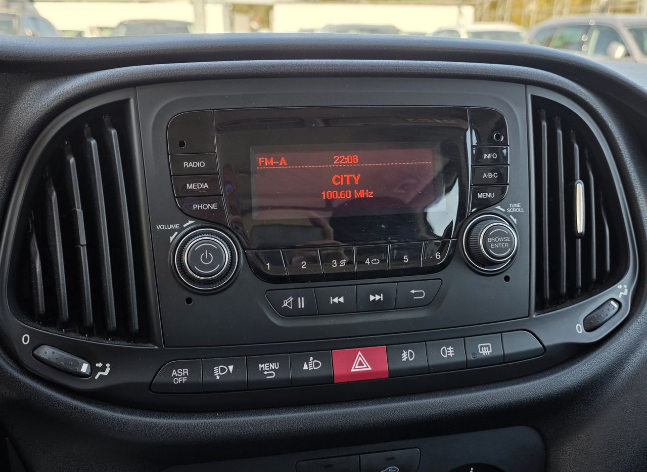 Zunanja slika - Fiat Doblo - 1.6 MULTIJET 1.LAST SLO PDC TEMP - 11