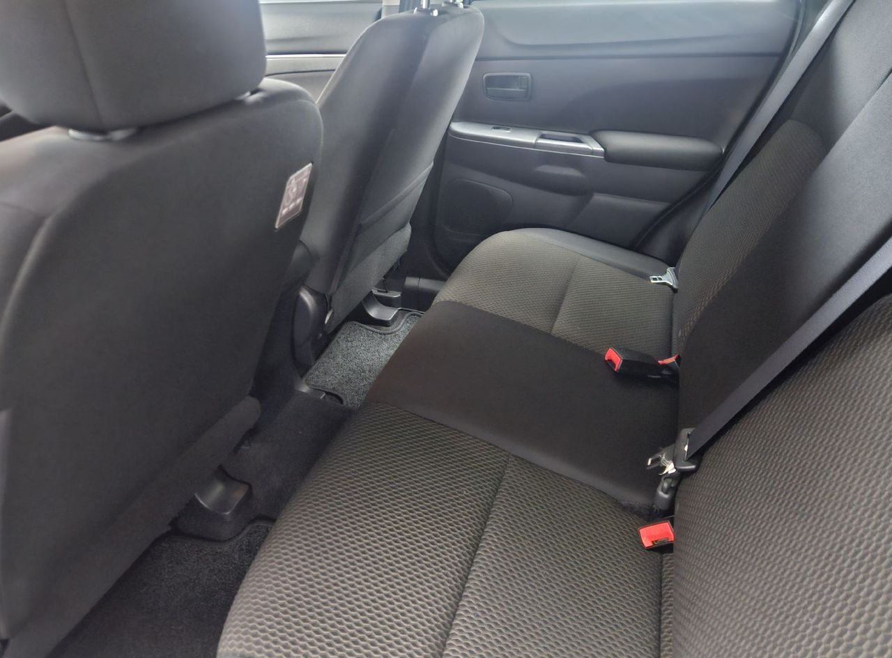 Zunanja slika - Mitsubishi ASX - 1.6 DI-D 2WD Inform Look - 6