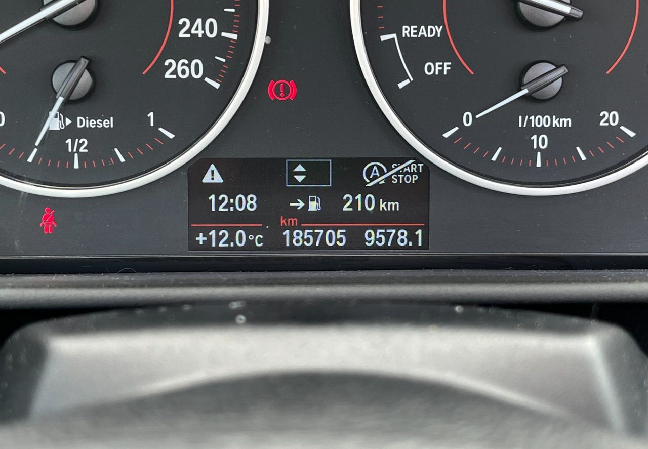 Zunanja slika - BMW serija 2 Cabrio: - 218d Cabrio Sport Line NAVI. BI-XENON. GR.SEDEŽ - 19