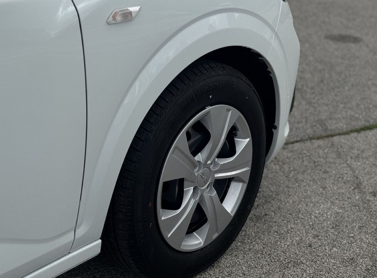 Zunanja slika - Dacia Sandero - 1.0 TCe 100 Essential - 4