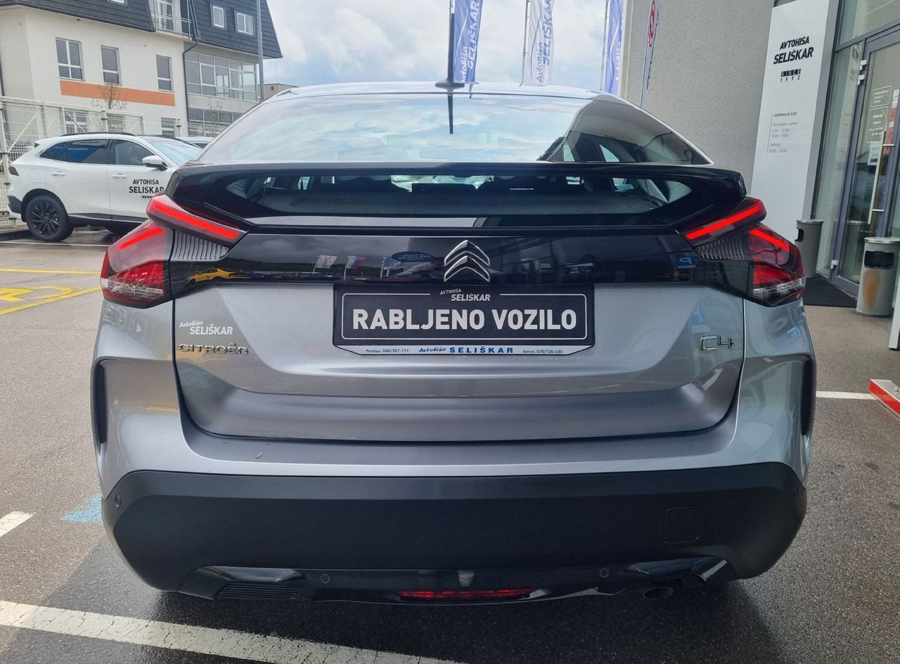 Zunanja slika - Citroën C4 - 1.2 PureTech 100 You  - SAMO 19.857KM - ODLIČEN - 6