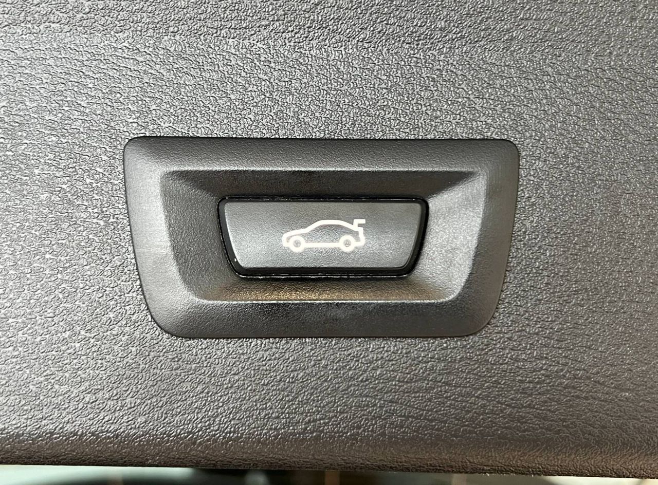 Zunanja slika - BMW X1 - serija : 18i-S-DRIVE-LED-NAVI-TEMP-PDC-DIGI-KLIMA-KEYLES - 20