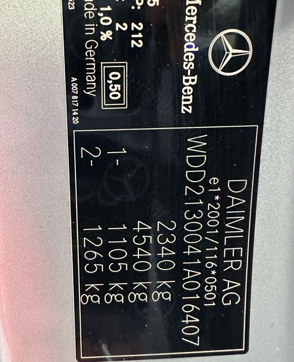 Zunanja slika - Mercedes-Benz E-Razred - E 220 d Avantgarde Avt.KAMERA.NAVI.USNJE.LED - 5