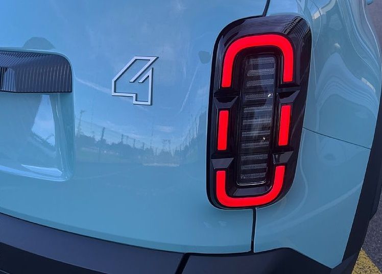 Zunanja slika - Renault 4 E-tech - techno EV52 110kW - 13
