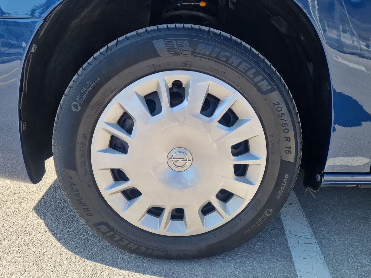 Notranja slika - Opel Combo - XL 1.5 HDI 96KW - VLEČNA KLJUKA - ODLIČEN - 11