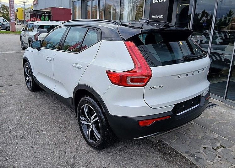 Zunanja slika - Volvo XC40 - 2.0 D3 R-Design 2WD -VIRTUAL -KAMERA -MEMORY - 4