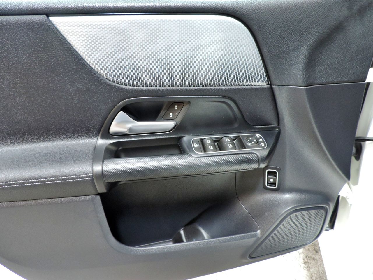 Zunanja slika - Mercedes-Benz B-Razred - B 250 e DCT Sport PRIKLJUČNI HYBRID - 18