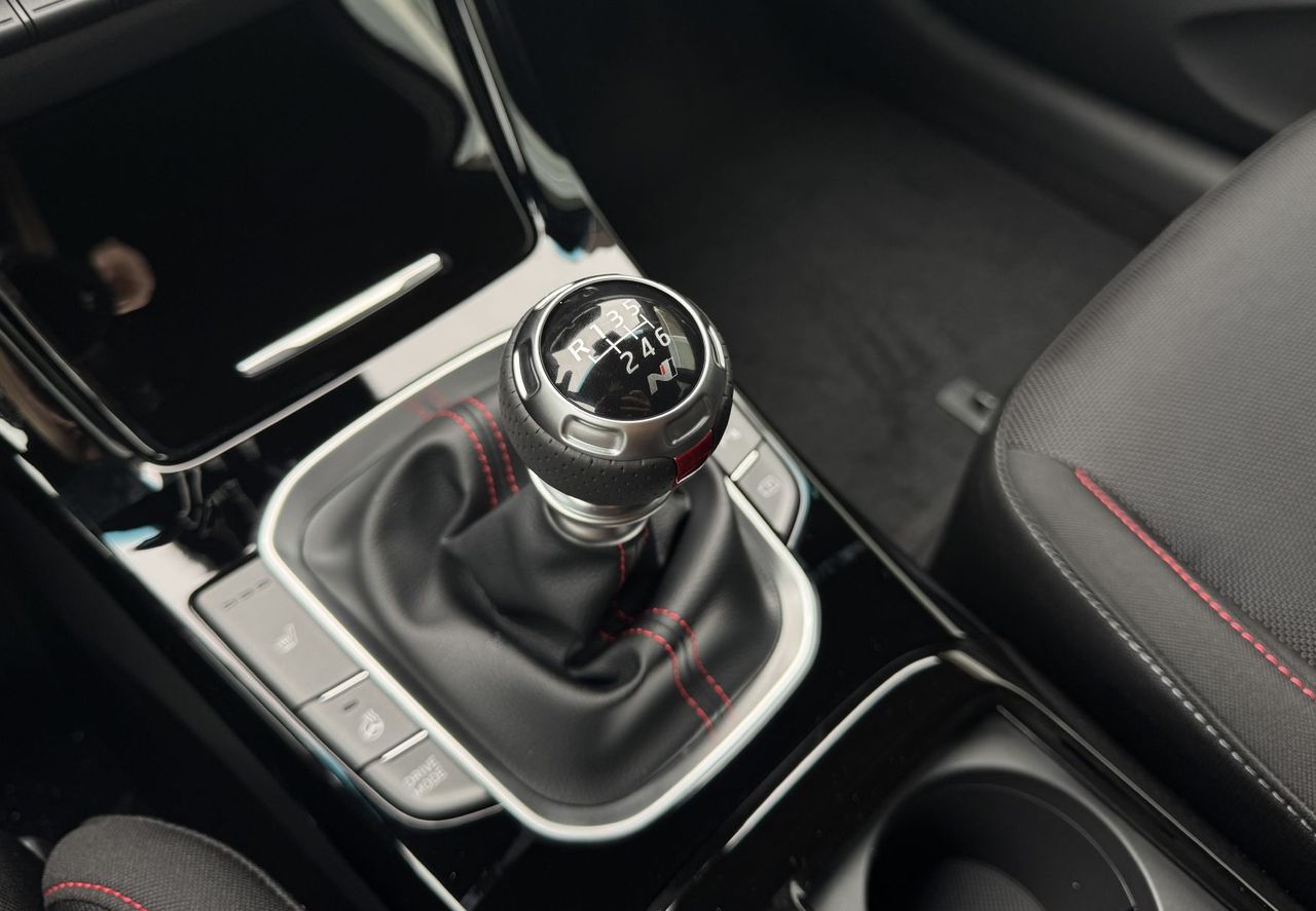 Zunanja slika - Hyundai i30 - 1.5 T-GDI 140 MHEV PREMIUM - 13
