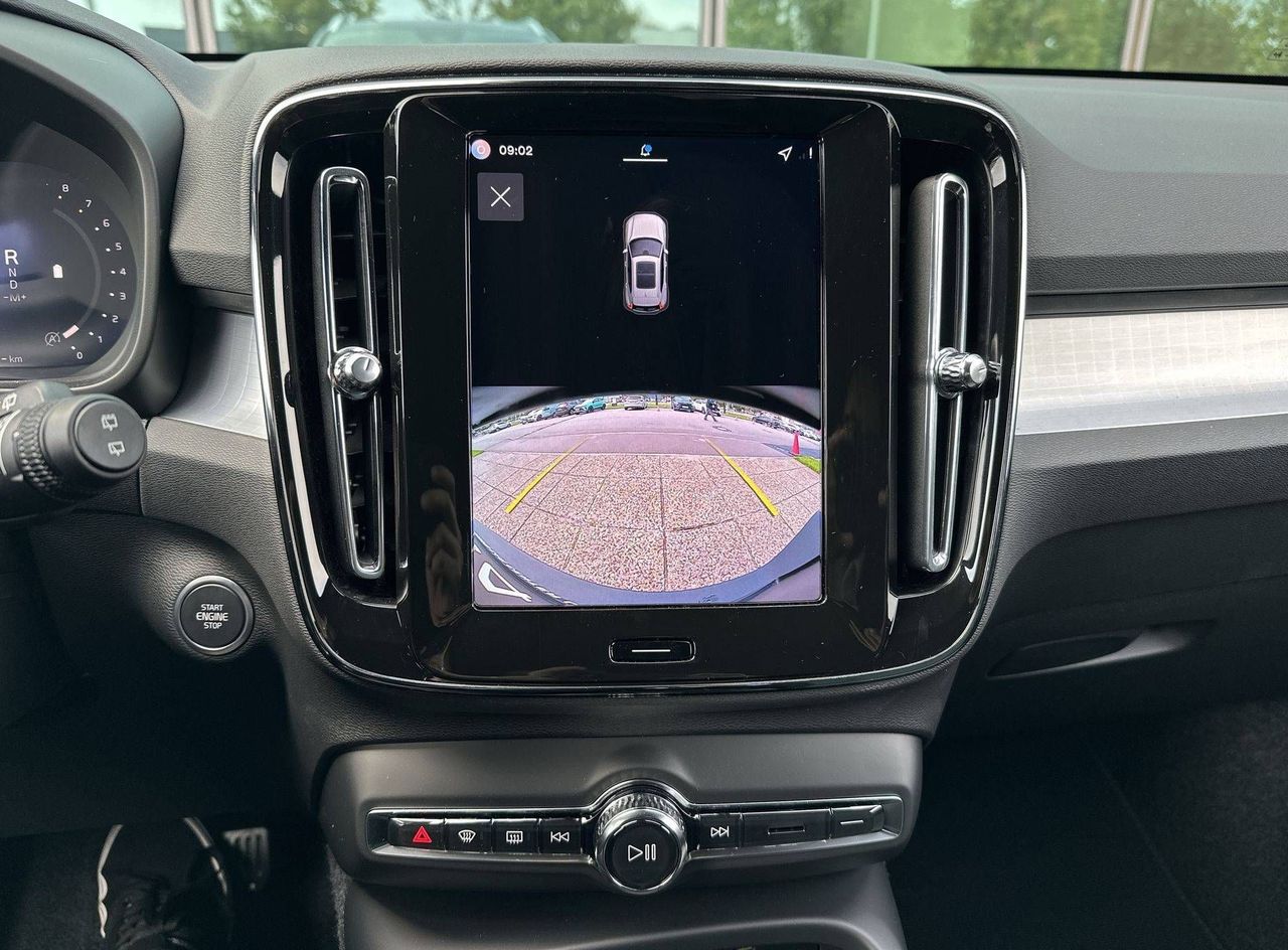 Zunanja slika - Volvo XC40 - B3 P Core AT DCT... - 17