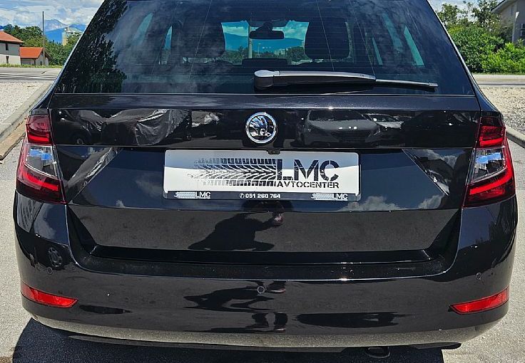 Zunanja slika - Škoda Fabia - Combi 1.0 TSI avtomatik 95ks DSG °FULL LED° - 6