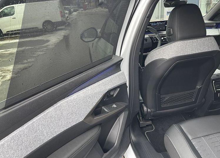 Zunanja slika - Peugeot 5008 - GT HIBRID 145 e-DCT - 8