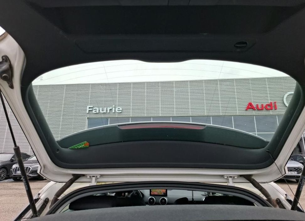 Zunanja slika - Audi Q2 - 30 TDI S tronic..USNJE.KAMERA.NAVI.LED.KLJUKA - 17