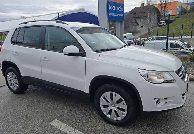 Zunanja slika - VW Tiguan - 1.4 TSI  154846 km AVTOMATSKA KLIMA GRETJE SEDEŽ - 3