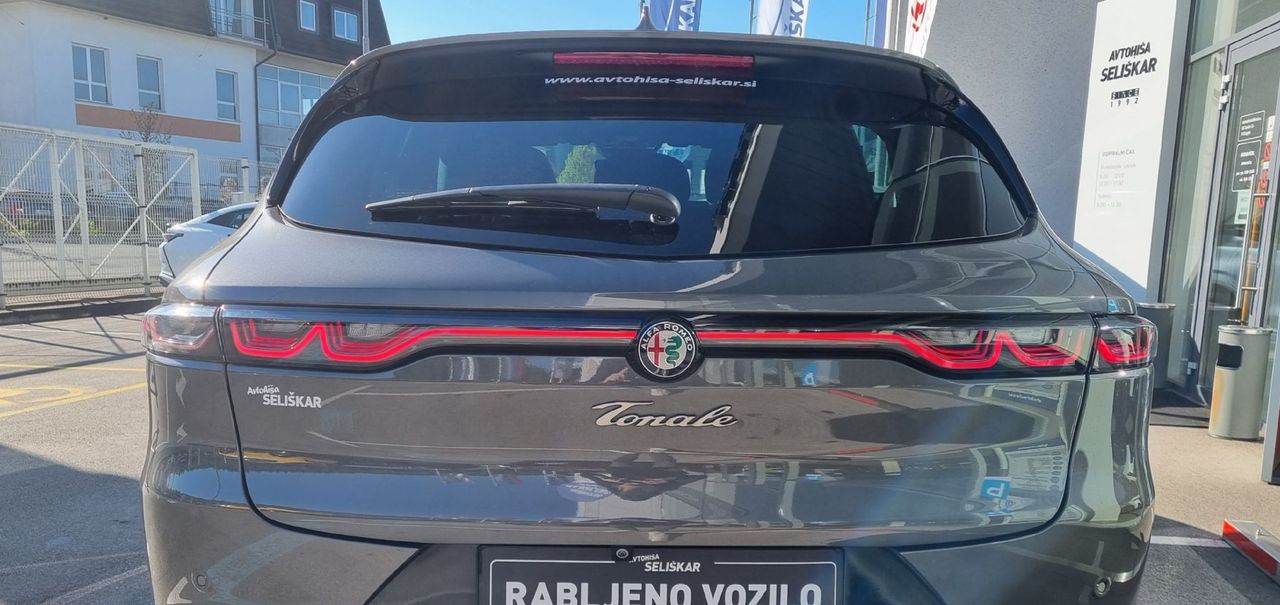 Zunanja slika - Alfa Romeo Tonale - 1.3 PHEV 280 Q4 Ti OPREMA + ODLIČNO OHRANJEN - 5