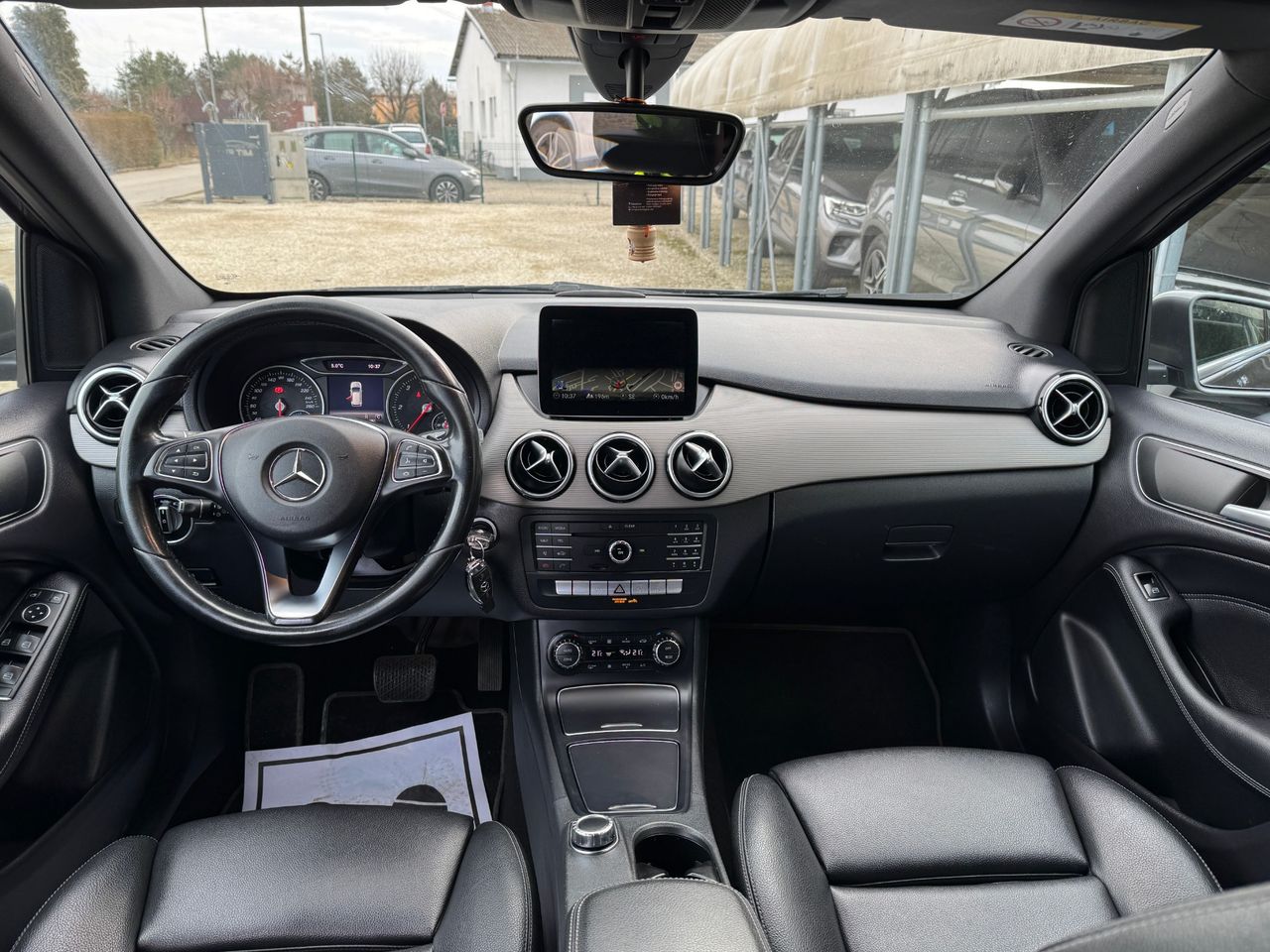Zunanja slika - Mercedes-Benz B 180 - d Style - 12