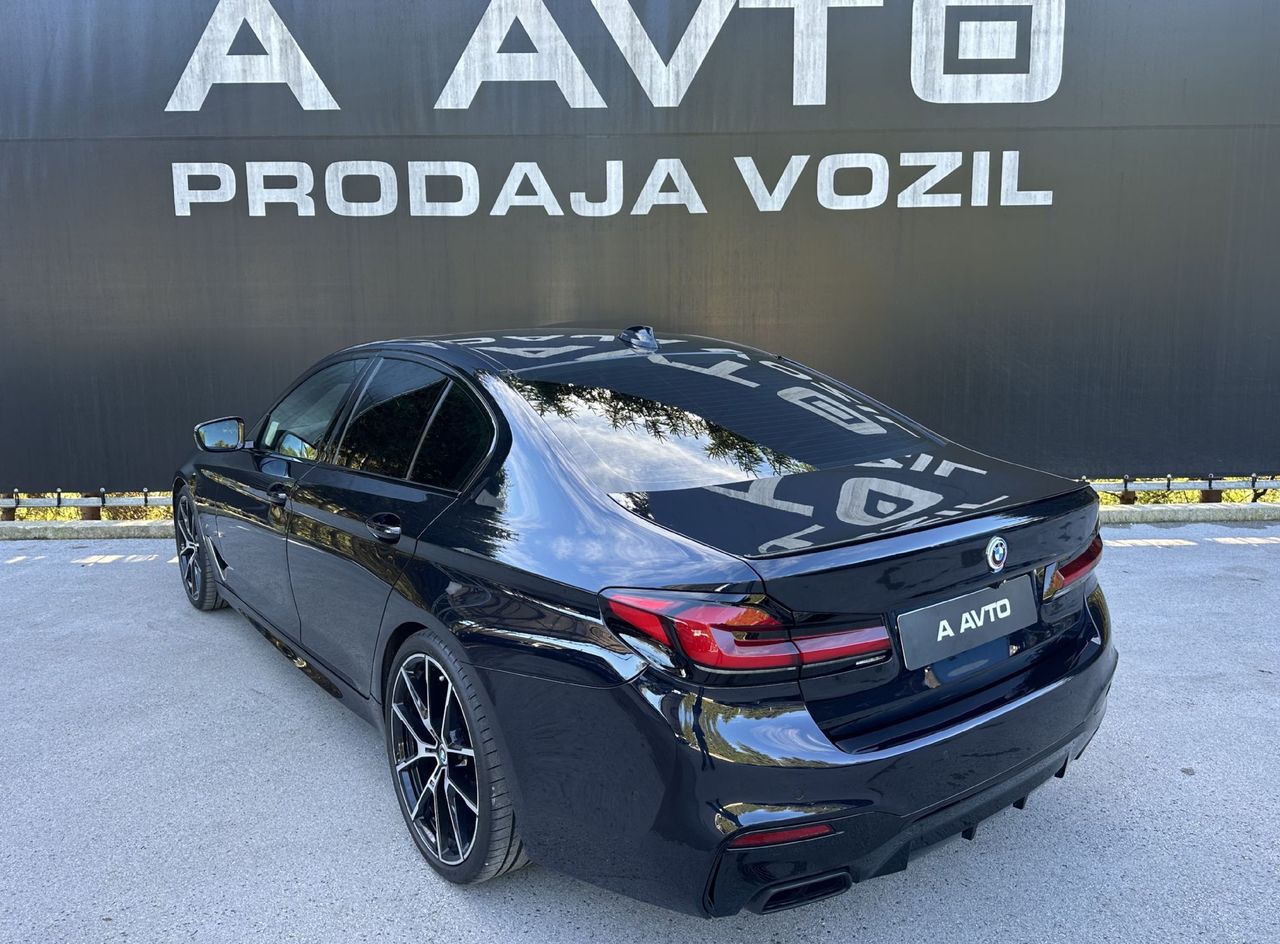 Zunanja slika - BMW Serija 5 - : M550i xDrive  AT -KAM360-BOWERS-20COL-ADAPTIVE.... - 5