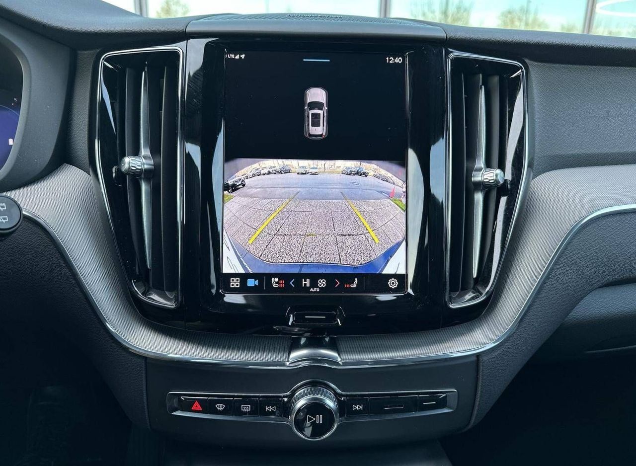 Zunanja slika - Volvo XC60 - B4  D  Plus Dark AT H K Kljuka - 15