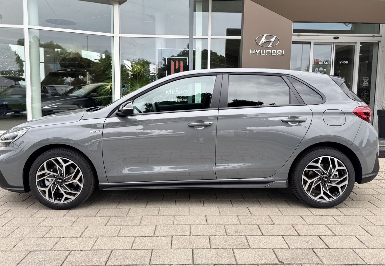 Zunanja slika - Hyundai i30 - 1.0 T-GDI 100 PREMIUM - 3