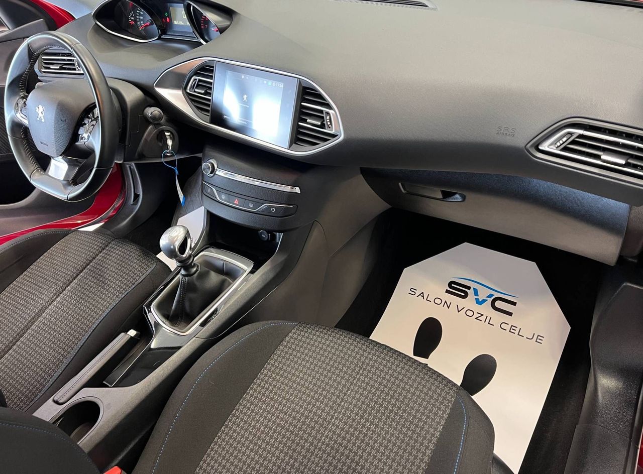 Zunanja slika - Peugeot 308 - 1.2-110KM-LED-NAVI-PDC-TEMP-DIGI-KLIMA-HIT-KREDIT. - 11