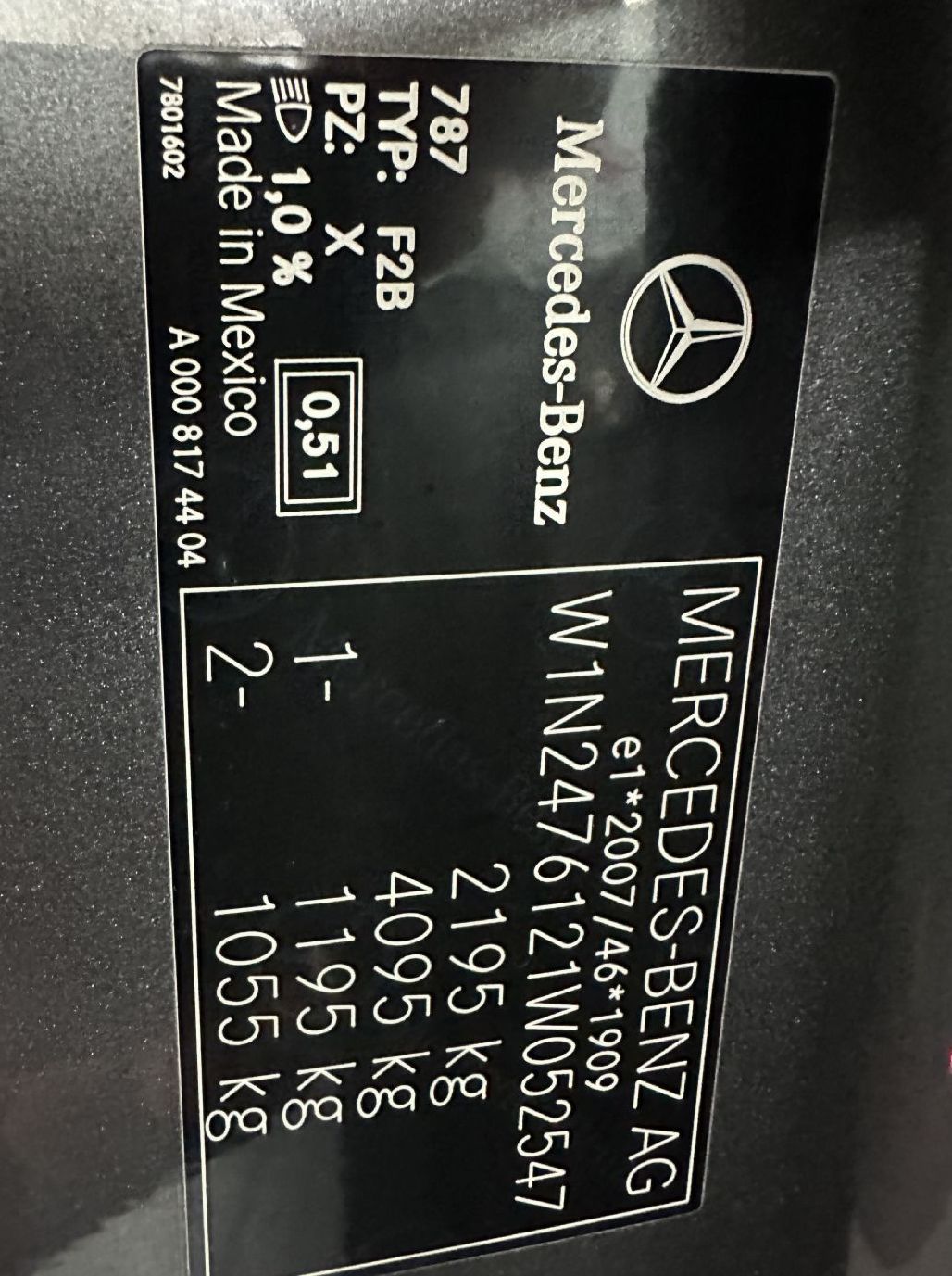 Zunanja slika - Mercedes-Benz GLB-Razred - GLB 200 d.KAMERA.USNJE.ACC.LED.NAVI.SAMO 137.000KM - 18