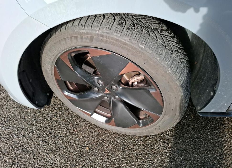 Zunanja slika - Cupra Born - 150kW.TOPLOTNA.KAMERA.NAVI.LED+4GUME. - 10