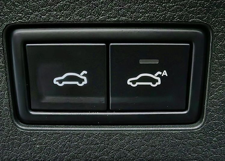 Zunanja slika - VW Arteon - 2.0TDI-DSG-2X-R-LINE-PANOR-KAMERA-VIRTUAL-ACC-19C- - 20