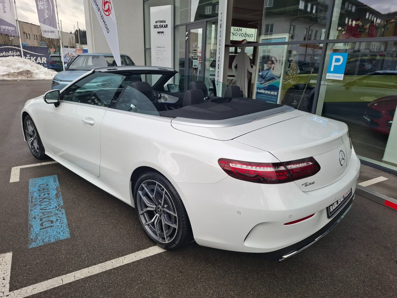 Zunanja slika - Mercedes-Benz E-Razred - E200 AMG LINE AVTOMATIK-BURMESTER HI-FI-KOT NOV - 14