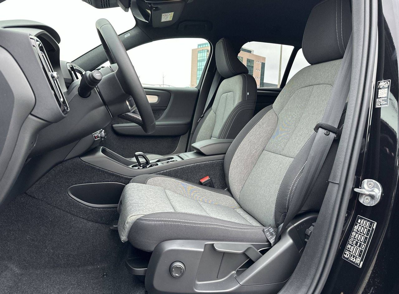 Zunanja slika - Volvo XC40 - B3 P Core AT DCT - 10