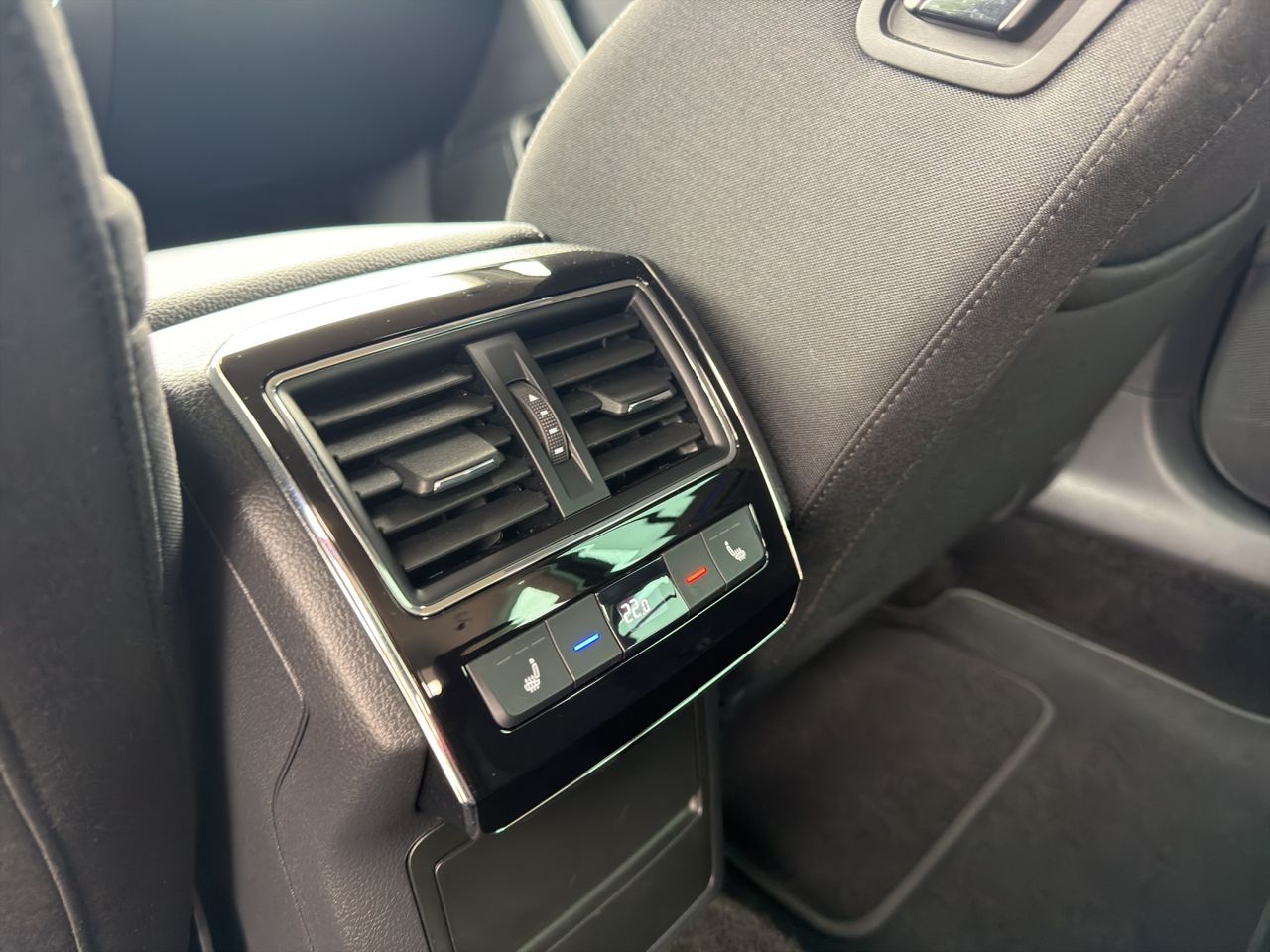 Zunanja slika - Škoda Superb - Combi 4x4 2,0 TDI DSG - 20