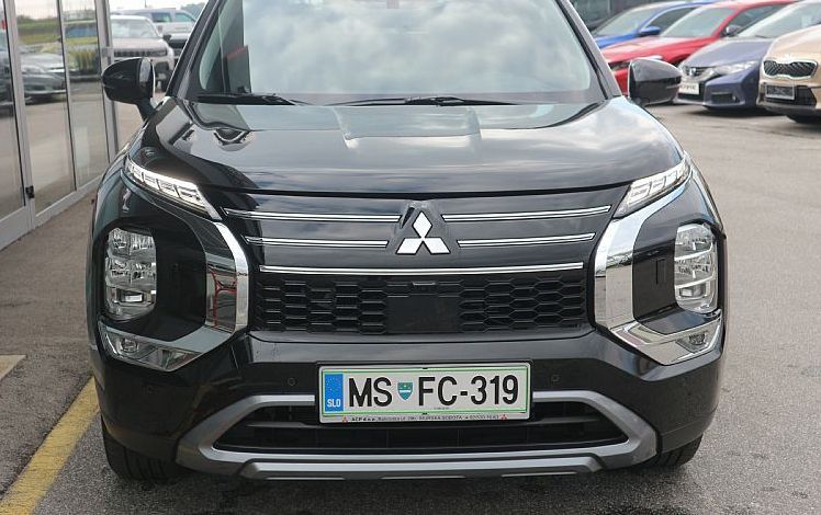 Zunanja slika - Mitsubishi Outlander - 2.4 PHEV Intense Auto 4WD - 2