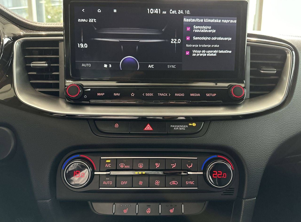 Zunanja slika - KIA XCeed - 1.5 T-GDI EX WAY M T - 17