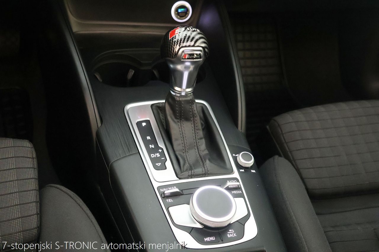 Zunanja slika - Audi A3 - 2.0 TDI S-tronic S-Line 150KM - 15