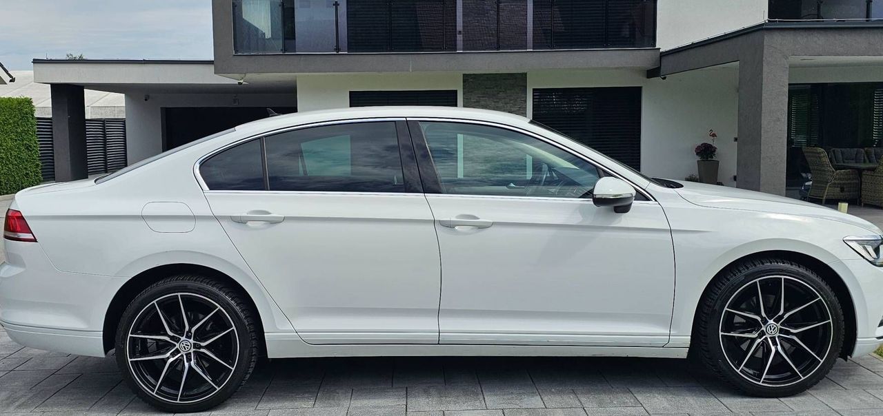 Zunanja slika - VW Passat - 2.0 TDI-SPORT LINE- FULL LED-LIMUZINA-1 LASTNIK-.. - 6