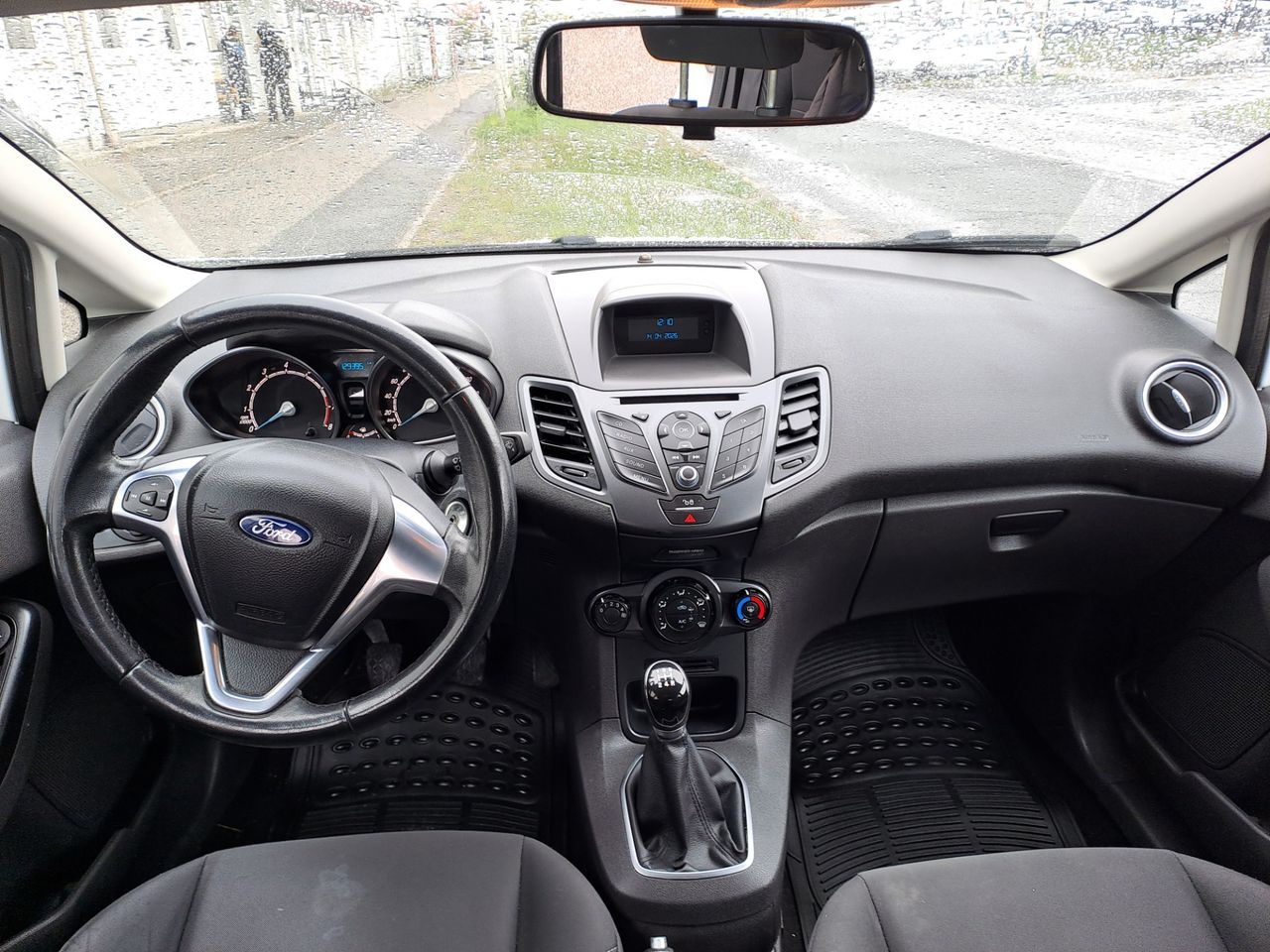 Zunanja slika - Ford Fiesta - 1,25 Trend - 9