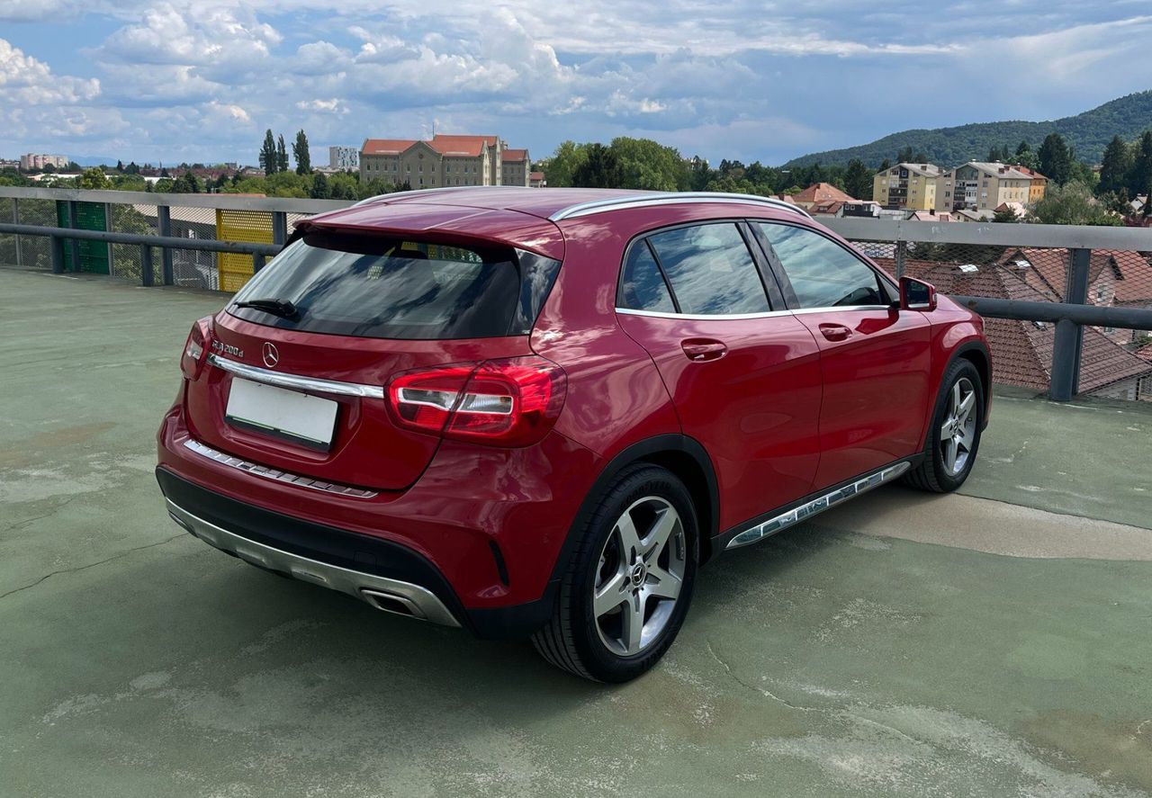 Zunanja slika - Mercedes-Benz GLA-Razred - GLA 200 d AMG Line Avt. NAVI. TEMPOMAT. F1 PRES. - 5