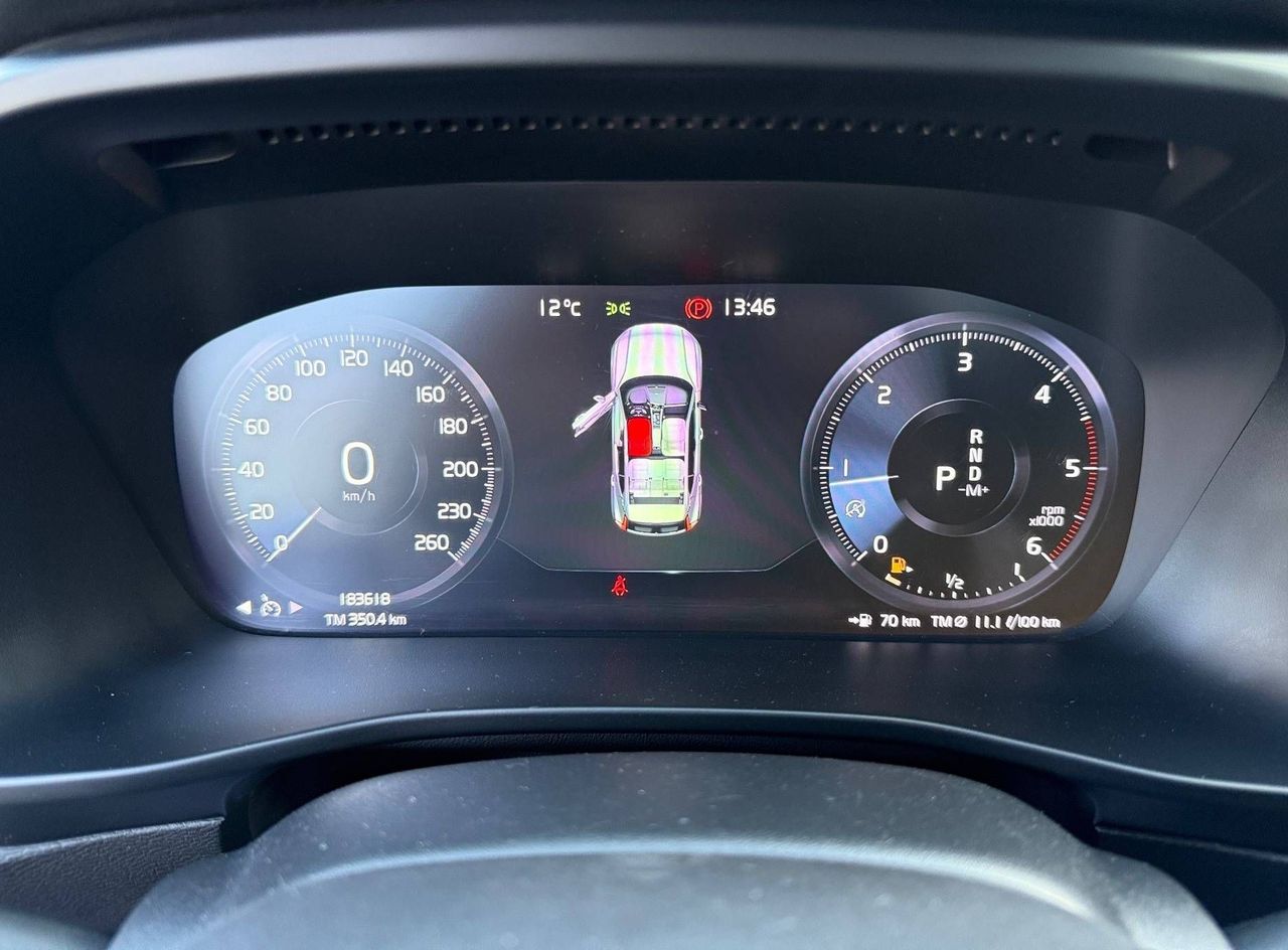 Zunanja slika - Volvo XC40 - D3 2.0 AUT.  FULL LED NAVI ACC PANO PDC KAMERA T - 19