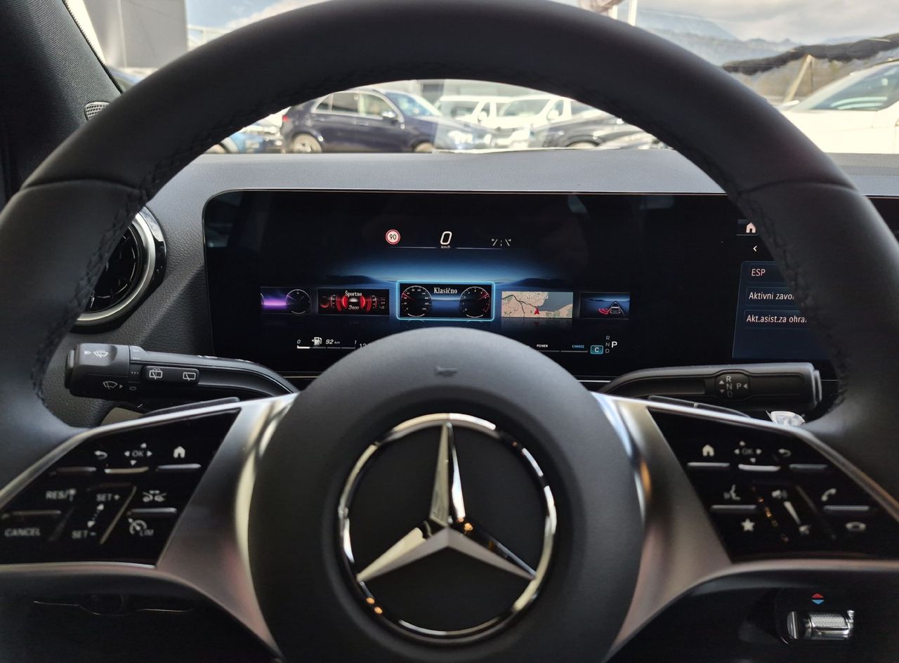 Zunanja slika - Mercedes-Benz B-Razred - B 200 DCT - 20