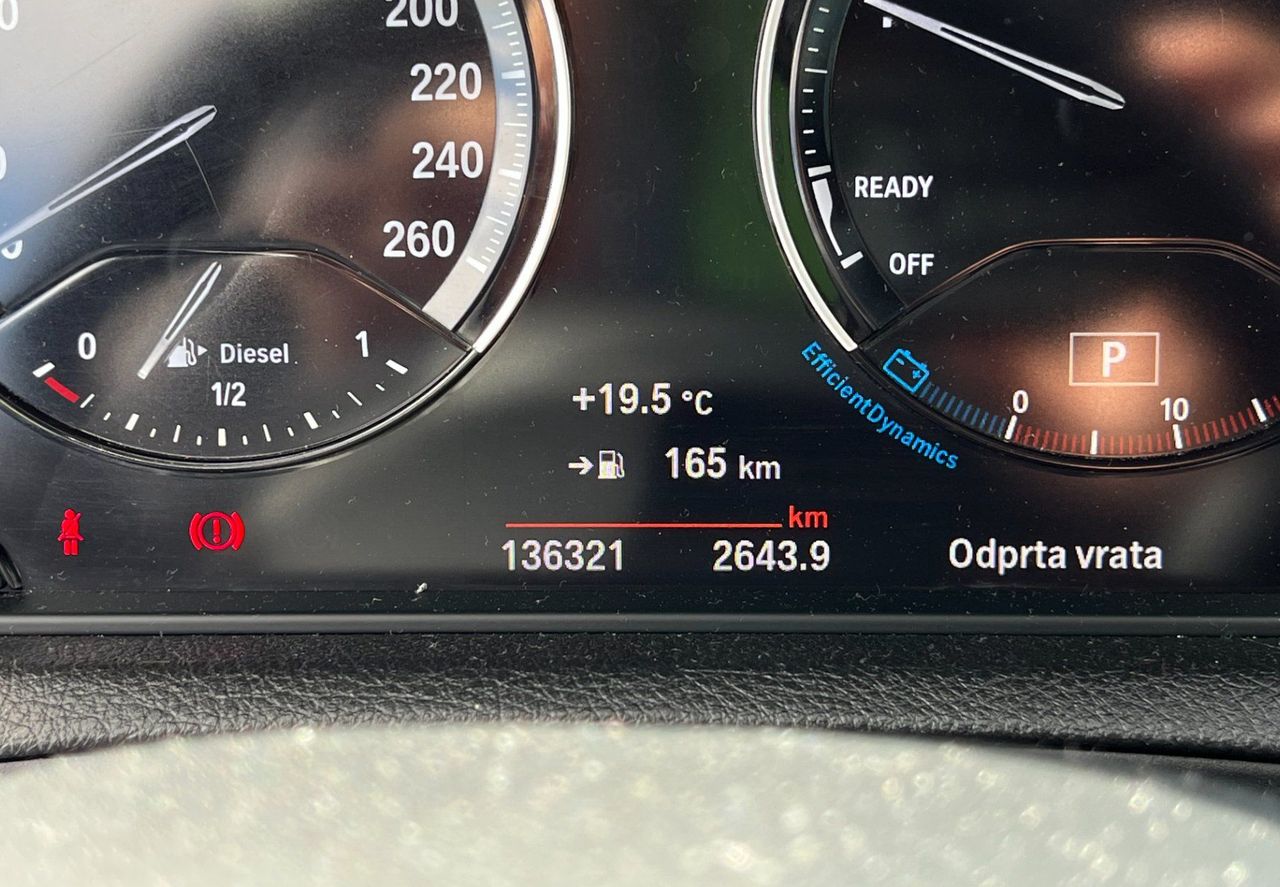 Zunanja slika - BMW Serija 1 - : 116d Sport Line AVT. LED. PANO. 2X PDC. TEMPOM. - 1