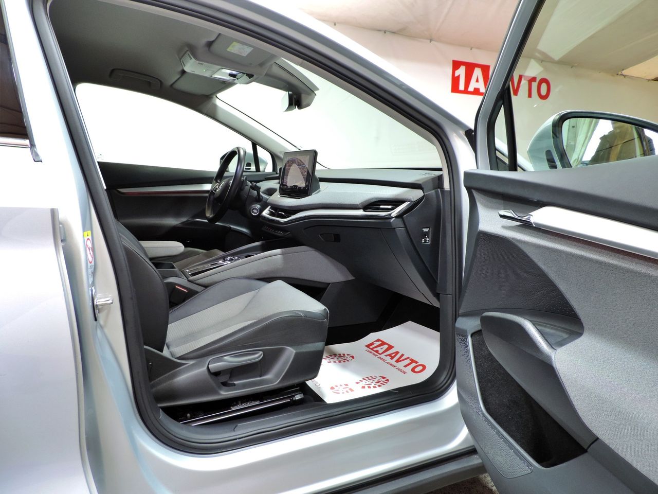 Zunanja slika - Škoda Enyaq - 80 LED-ACC-KAMERA-MRTVI KOTI - 11
