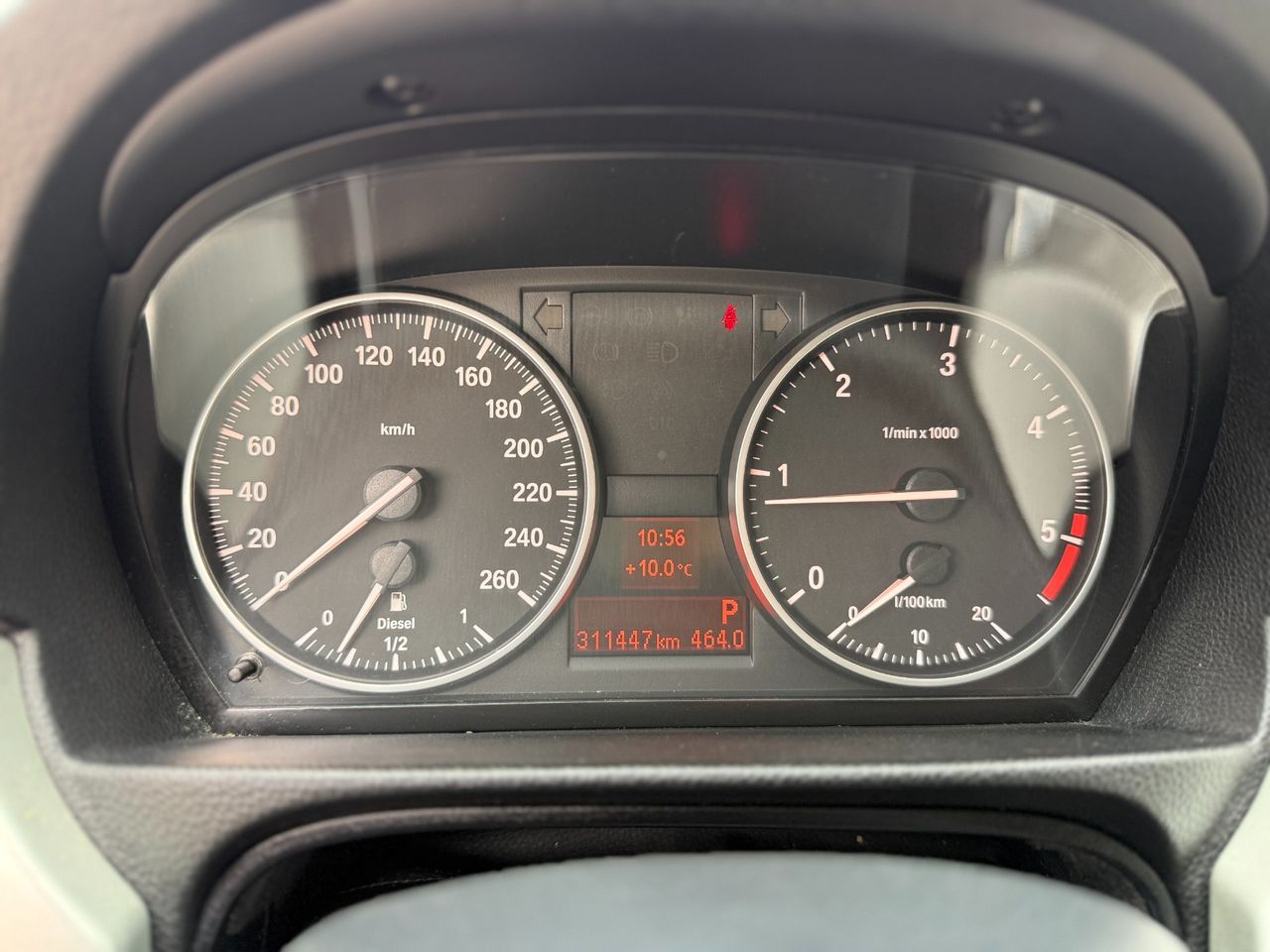 Zunanja slika - BMW Serija 1 - 320d | Usnje | Navi | TOP OHRANJEN - 13