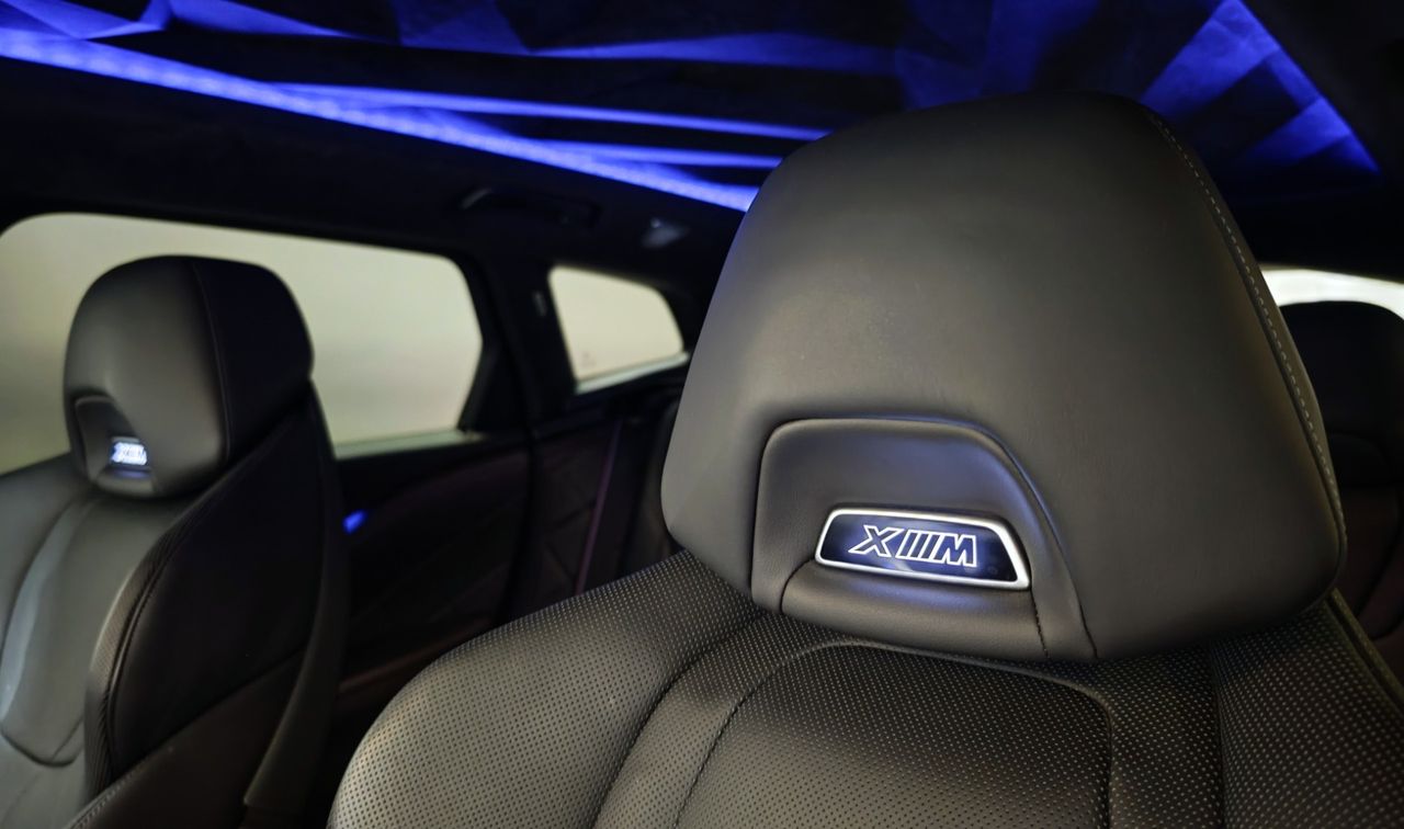 Zunanja slika - BMW XM - 4.4 -MASAŽA-SOFTCLOSSE-23COL-BOWERS-PRIKLOP- - 17