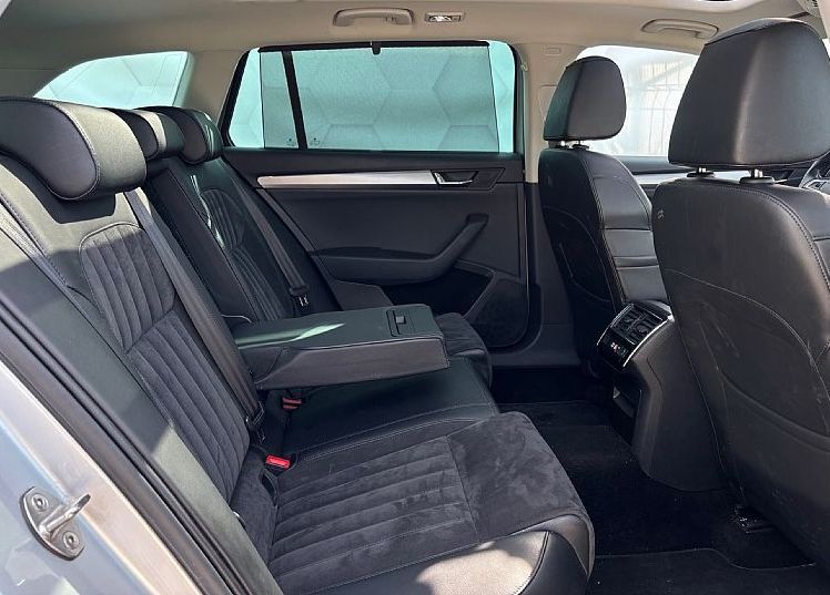 Zunanja slika - Škoda Superb - Combi 2.0 TDI DSG - LED - PANORAMA - NAVI - GRETJE - 11