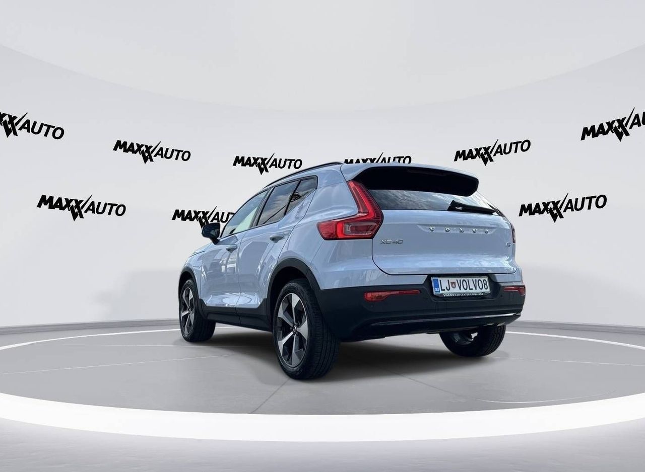 Zunanja slika - Volvo XC40 - B3P Plus Dark Avt. - 7