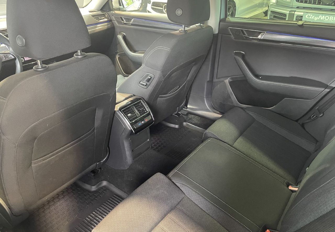 Zunanja slika - Škoda Superb - SLO-NAVIGACIJA-VIRTUAL-MEMORY-RADAR-ALU19-KAMERA - 18