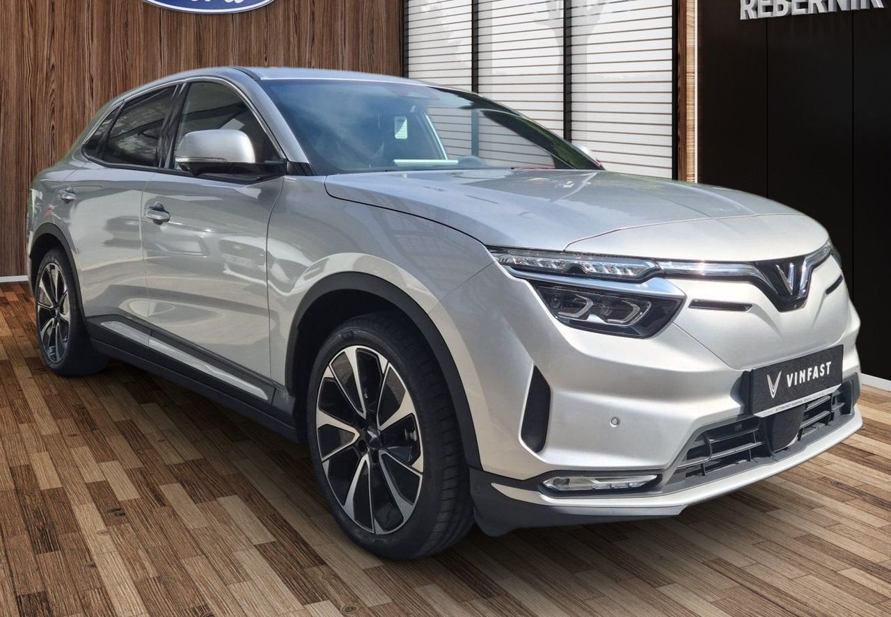 Zunanja slika - Vinfast VF8 - PLUS 87.7kWh 408PS AWD-GRATIS POLNILNICA 22KW - 2