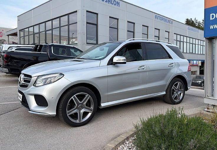 Zunanja slika - Mercedes-Benz GLE-Razred - GLE 350 d 4MATIC 132550 km AMG TOOP STANJE - 3