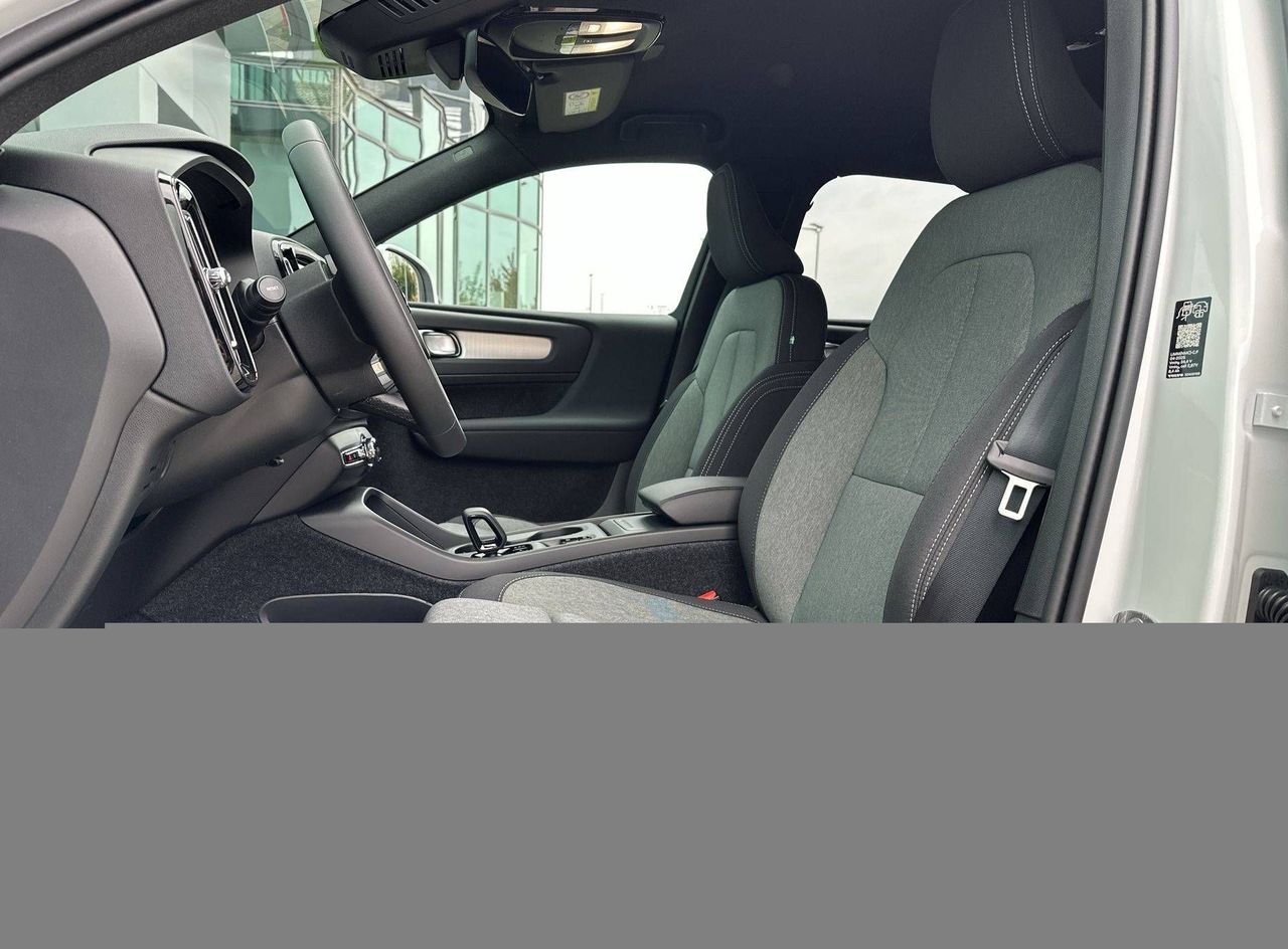 Zunanja slika - Volvo XC40 - B3 P Core AT DCT... - 10