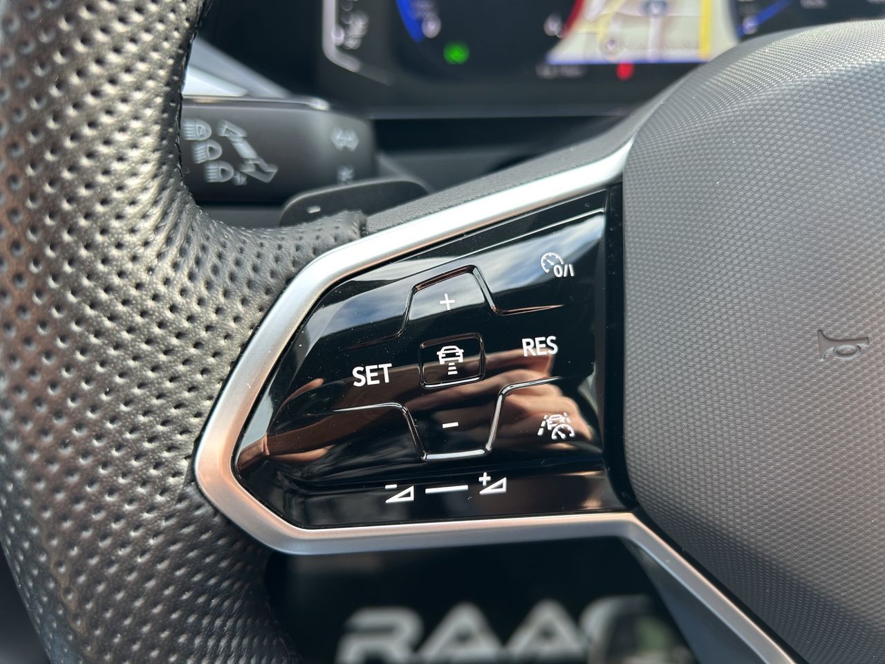 Zunanja slika - VW Arteon - 4motion 2,0 TDI R-Line DSG - 17