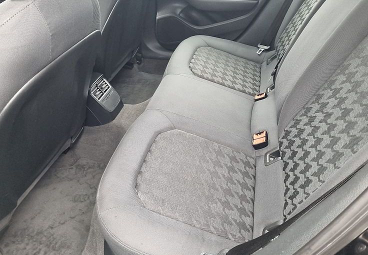 Zunanja slika - Audi A3 - 1.6 TDI Attraction  NAVI. BLUETOOTH... - 9